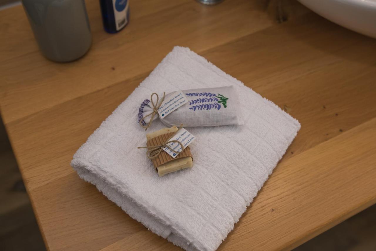 ピロヴァッツ Marcelovi Dvori Bed & Breakfast エクステリア 写真